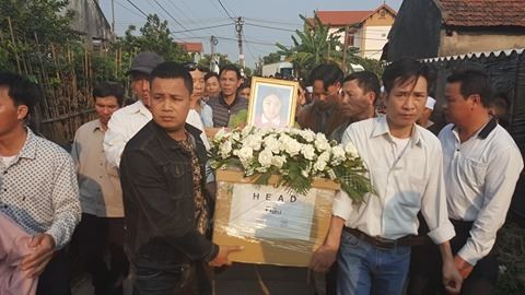 Quê nhà đón bé bị sát hại ở Nhật ngập nước mắt - ảnh 7