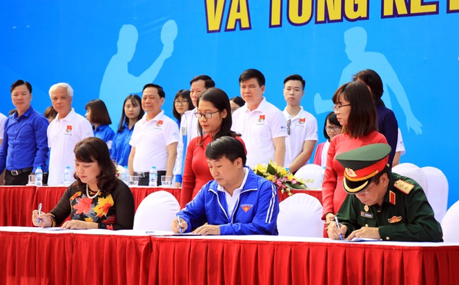 Tuổi trẻ Thủ đô thực hiện nhiều công trình, phần việc trong Tháng Thanh niên - ảnh 2
