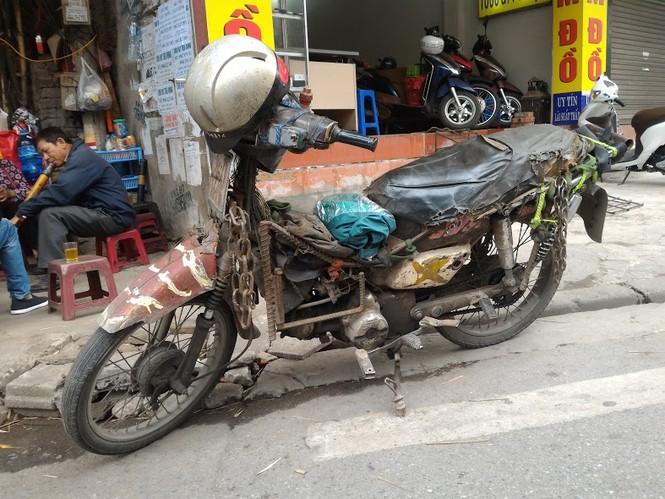 Những chiếc xe 'dã chiến' giữa lòng Thủ đô - ảnh 13