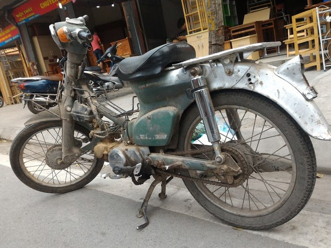 Những chiếc xe 'dã chiến' giữa lòng Thủ đô - ảnh 1