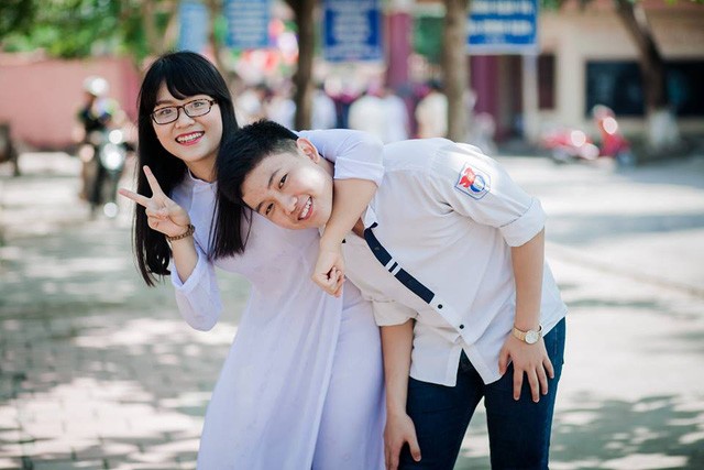 Đầu tư hàng chục triệu đồng chụp ảnh kỷ yếu chỉ để… đăng Facebook - ảnh 2