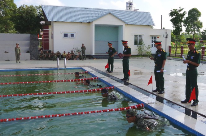 Mục kích chiến sĩ Đặc công bộ thi tài - ảnh 2