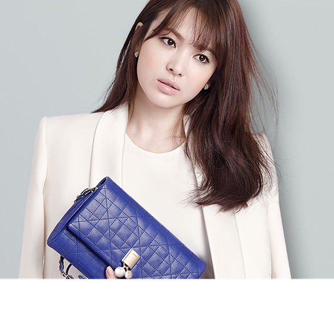 Song Hye Kyo khoe làn da sứ, nhan sắc không tì vết - ảnh 6