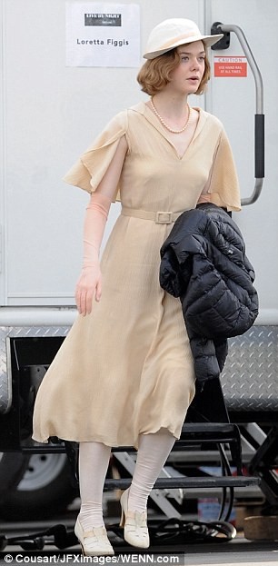 Elle Fanning, Dakota Fanning - ảnh 1