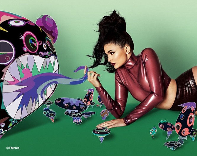 tạp chí,gợi cảm,nóng bỏng,táo bạo,photo,Kim Kardashian,Complex, Kylie Jenner, bơm môi, rapper Tyga, phẫu thuật thẩm mỹ, dáng đồng hồ cát, chương trình truyền hình thực tế, Keeping Up With The Kardashians, tiêm chất làm đầy môi, bơm filler - ảnh 6