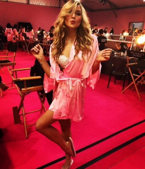 Hậu trường sôi động của Victoria's Secret Fashion Show 2016 - ảnh 9