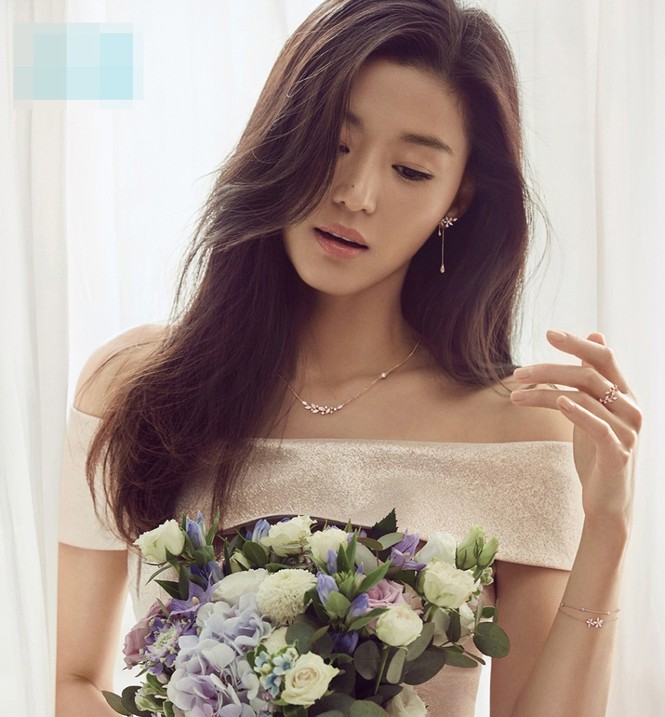 Nhan sắc U40 đầy quyến rũ của ‘nàng tiên cá” Jun Ji Hyun - ảnh 5