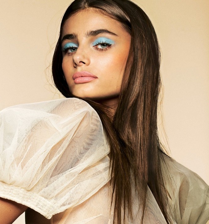 Xao xuyến sắc vóc quyến rũ của 'đóa hồng' Taylor Hill - ảnh 14