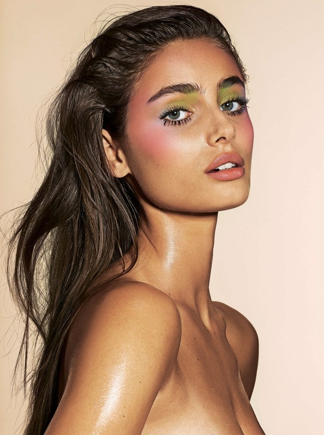 Xao xuyến sắc vóc quyến rũ của 'đóa hồng' Taylor Hill - ảnh 11