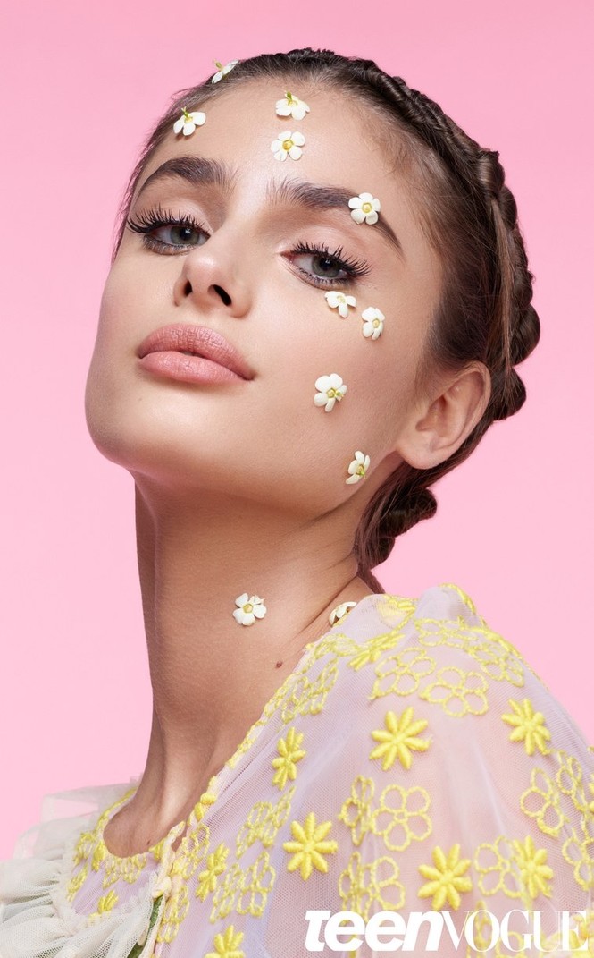 Xao xuyến sắc vóc quyến rũ của 'đóa hồng' Taylor Hill - ảnh 16