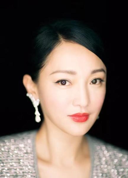 ‘Công chúa’ Lưu Diệc Phi đầm hồng cúp ngực gợi cảm - ảnh 11