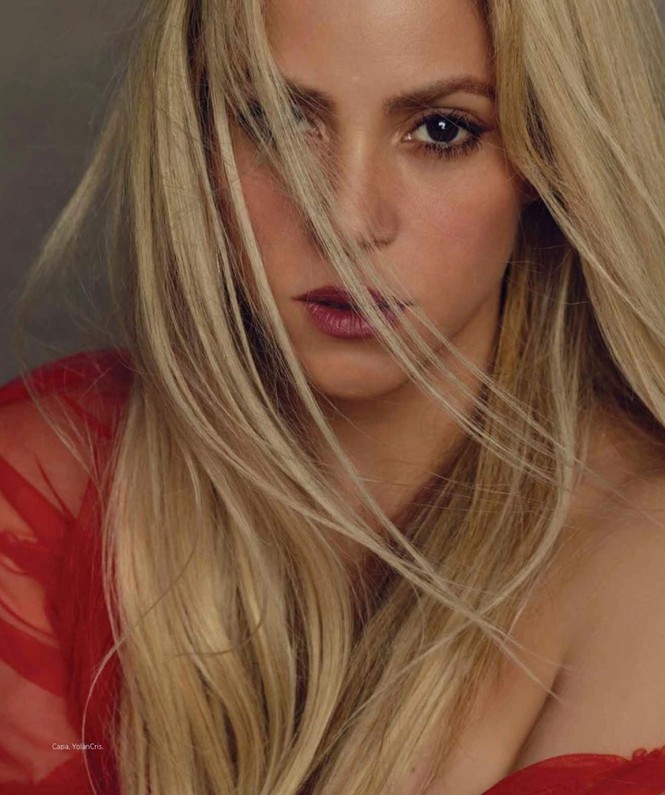 Shakira gợi cảm tràn sức sống ở tuổi 40 - ảnh 2