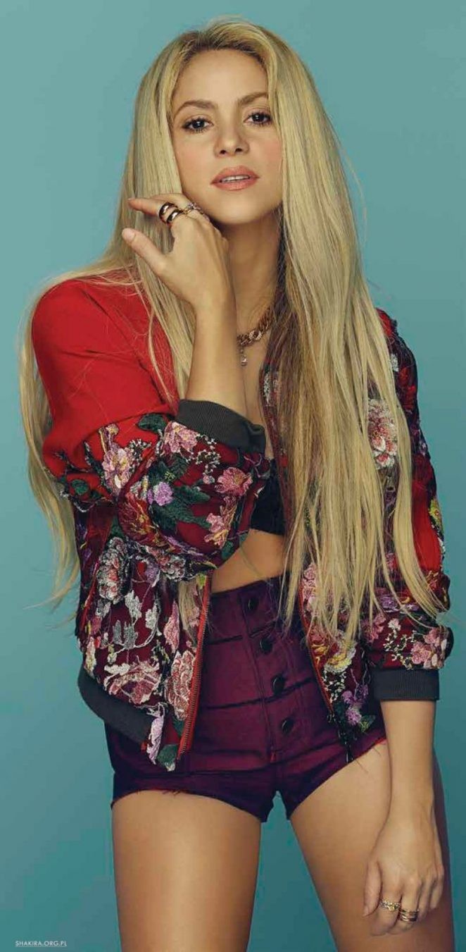 Shakira gợi cảm tràn sức sống ở tuổi 40 - ảnh 10