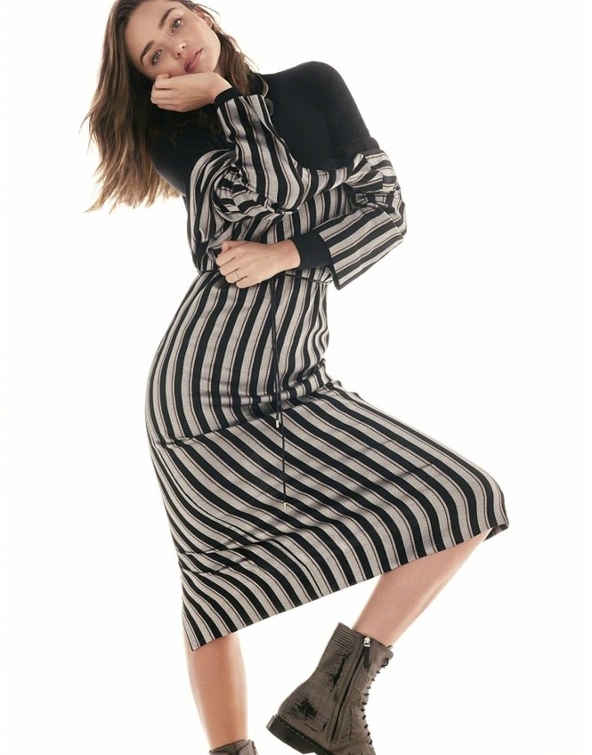 Miranda Kerr đẹp mặn mà sau khi kết hôn người tình trẻ - ảnh 3