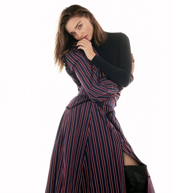 Miranda Kerr đẹp mặn mà sau khi kết hôn người tình trẻ - ảnh 2