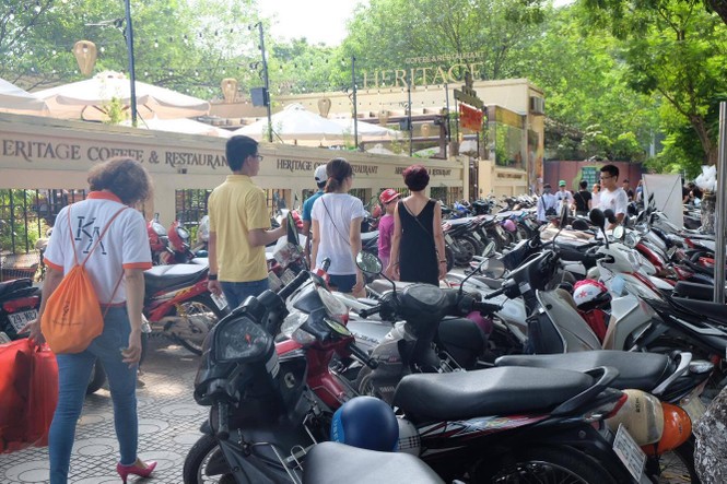 hội sách 2016, hội sách hà nội, văn hóa đọc, trông giữ xe, trông xe, chặt chém - ảnh 4