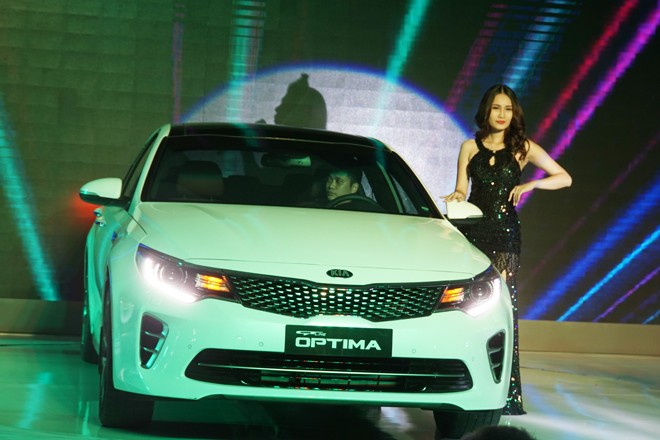 THACO ra mắt mẫu xe sedan thành công nhất toàn cầu - ảnh 5