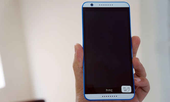 Cận cảnh smartphone thời trang HTC Desire 820s - ảnh 1