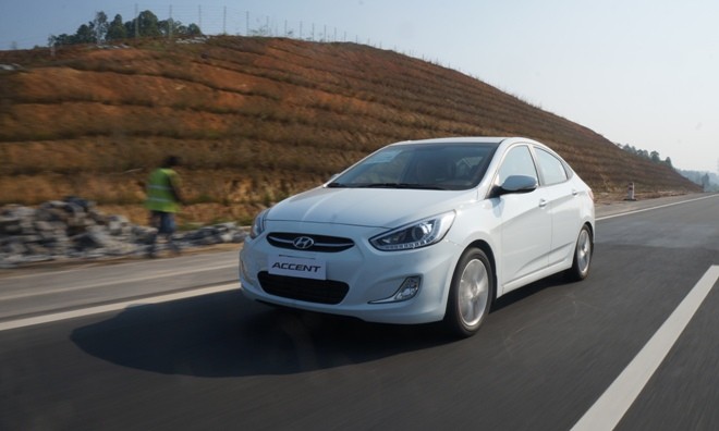 Hyundai Accent Blue 2015 tốn hơn 13 lít xăng cho 250 km - ảnh 2