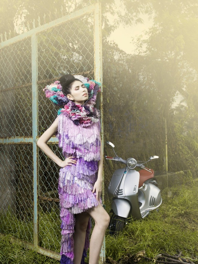 Mỹ nhân Việt kiêu sa bên siêu phẩm Vespa 946 Bellissima - ảnh 6
