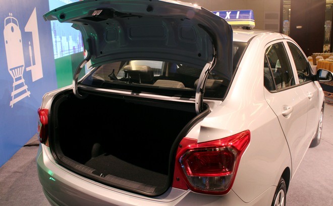 Đưa Grand i10 sedan về Việt Nam, Hyundai quyết chiếm sân taxi - ảnh 2