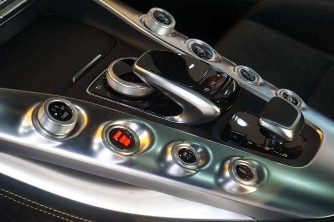 Siêu xế thể thao của Mercedes 'xuất trận' tại Việt Nam - ảnh 15