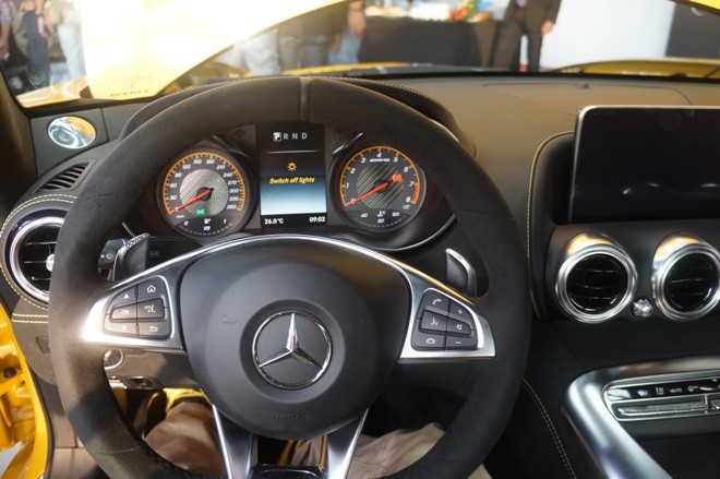 Siêu xế thể thao của Mercedes 'xuất trận' tại Việt Nam - ảnh 18