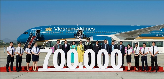 Hàng không Việt Nam đạt mốc kỷ lục mới - ảnh 1