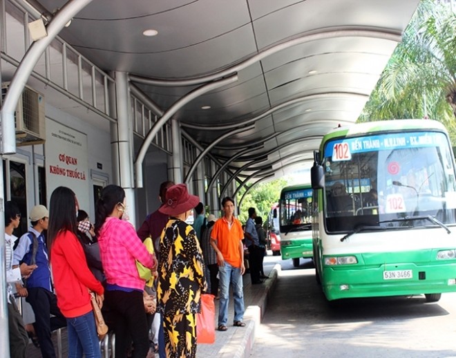 Di dời trạm xe buýt lớn nhất Sài Gòn để xây metro - ảnh 1