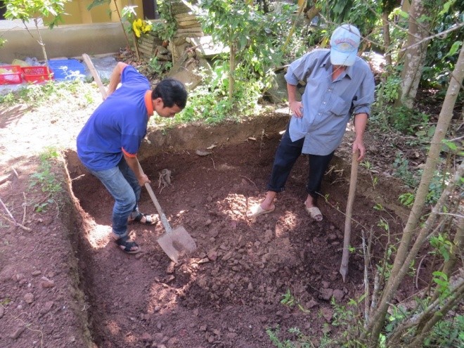 Ngày đầu khảo cổ nơi nghi chôn cất vua Quang Trung - ảnh 4