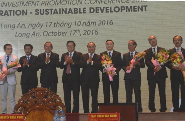 Long An nỗ lực liên kết vùng, thu hút đầu tư - ảnh 1