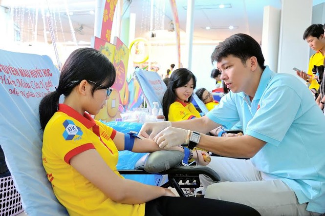 Gần 38.000 chiến sĩ TP. HCM ra quân chiến dịch Xuân tình nguyện 2017 - ảnh 2