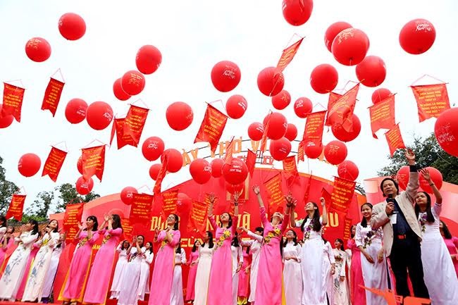 Ngày thơ Việt Nam 2017 - ảnh 12