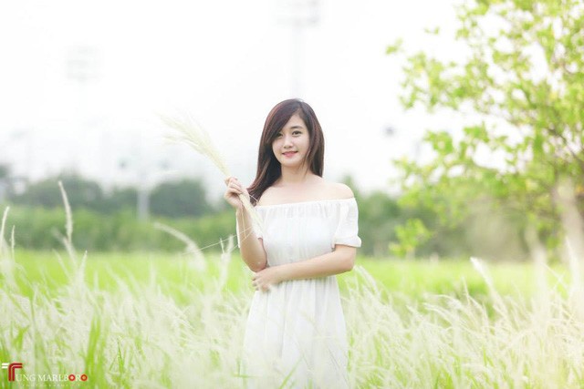Thiếu nữ tại chùa Hương bất ngờ được phong...