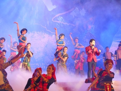 Khai mạc lễ hội hoa tam giác mạch năm 2016 - ảnh 1