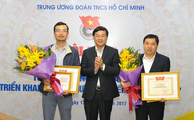 Các cá nhân, tập thể cơ quan T.Ư Đoàn nhận Bằng khen của Thủ tướng Chính phủ - ảnh 5