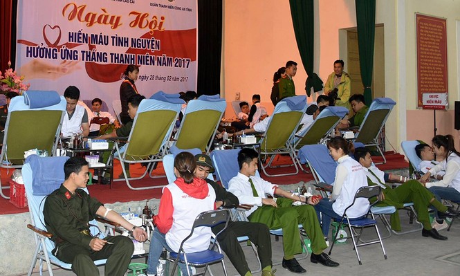 Sẻ chia giọt hồng hưởng ứng Tháng Thanh niên - ảnh 2