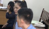 Nữ cán bộ hải quan vụ buôn lậu hàng trăm điện thoại được giảm án