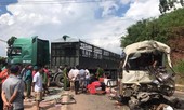 Xe khách va chạm xe tải, ít nhất 12 người bị thương