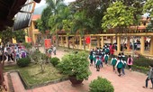 Ghi chép từ ngôi trường có tin hiệu trưởng lạm dụng tình dục nam sinh