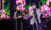 Giao Linh-Tuấn Vũ tình tứ song ca 'Sầu tím thiệp hồng'