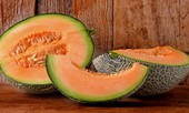 13 lợi ích ít ngờ tới khi ăn dưa vàng mùa hè