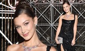 Bella Hadid vô cùng xinh đẹp, quyến rũ với đầm xẻ cao