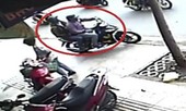 Hà Nội: Người phụ nữ bị giật túi tiền gần nửa tỷ trước cửa ngân hàng