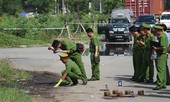 Bị con nợ dùng búa truy sát, 2 bố con thương vong tại nhà