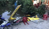 Ô tô 'điên' lao thẳng vào đám tang, 6 người trọng thương