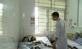 Ăn nấm độc, bốn người trong gia đình nhập viện
