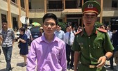 Bác sĩ Hoàng Công Lương bị cấm đi khỏi nơi cư trú