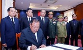 Lãnh đạo Lào viếng và ghi sổ tang Chủ tịch nước Trần Đại Quang
