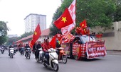 CĐV diễu hành rầm rập trên phố Hà Nội trước chung kết AFF Cup